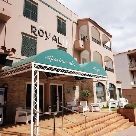 Royal Life *